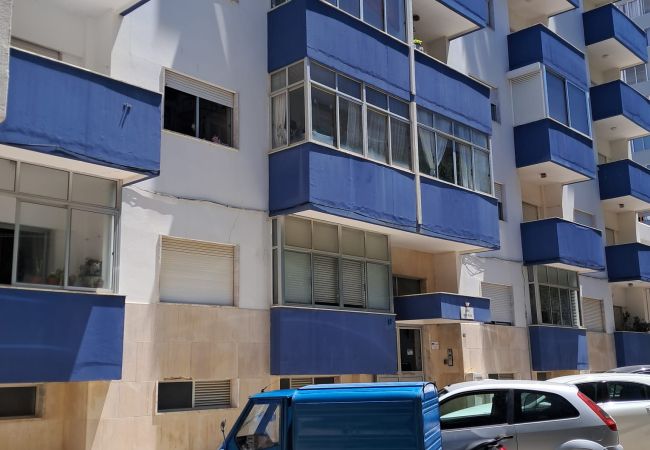 Apartamento em Quarteira - T2 M.Praia 4E 80M PRAIA wi-Fi 6 PESSOAS