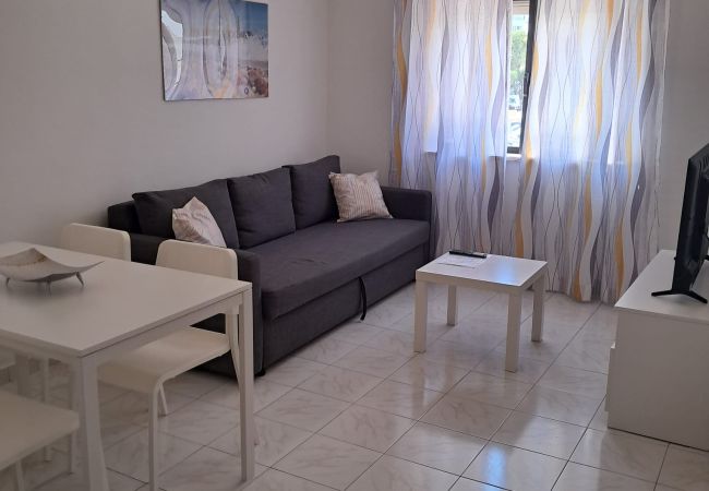 Apartamento em Quarteira - T1 Largo Frente - Familiar