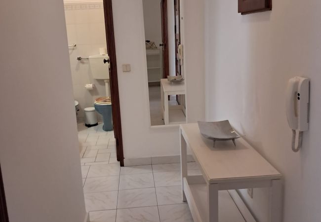 Apartamento em Quarteira - T1 Largo Frente - Familiar