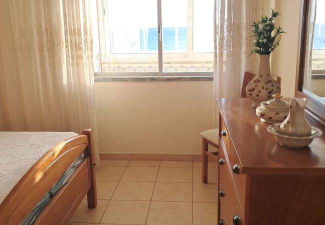 Apartamento em Quarteira - T1 Torre 20 Vista Mar Fabulosa 4pax